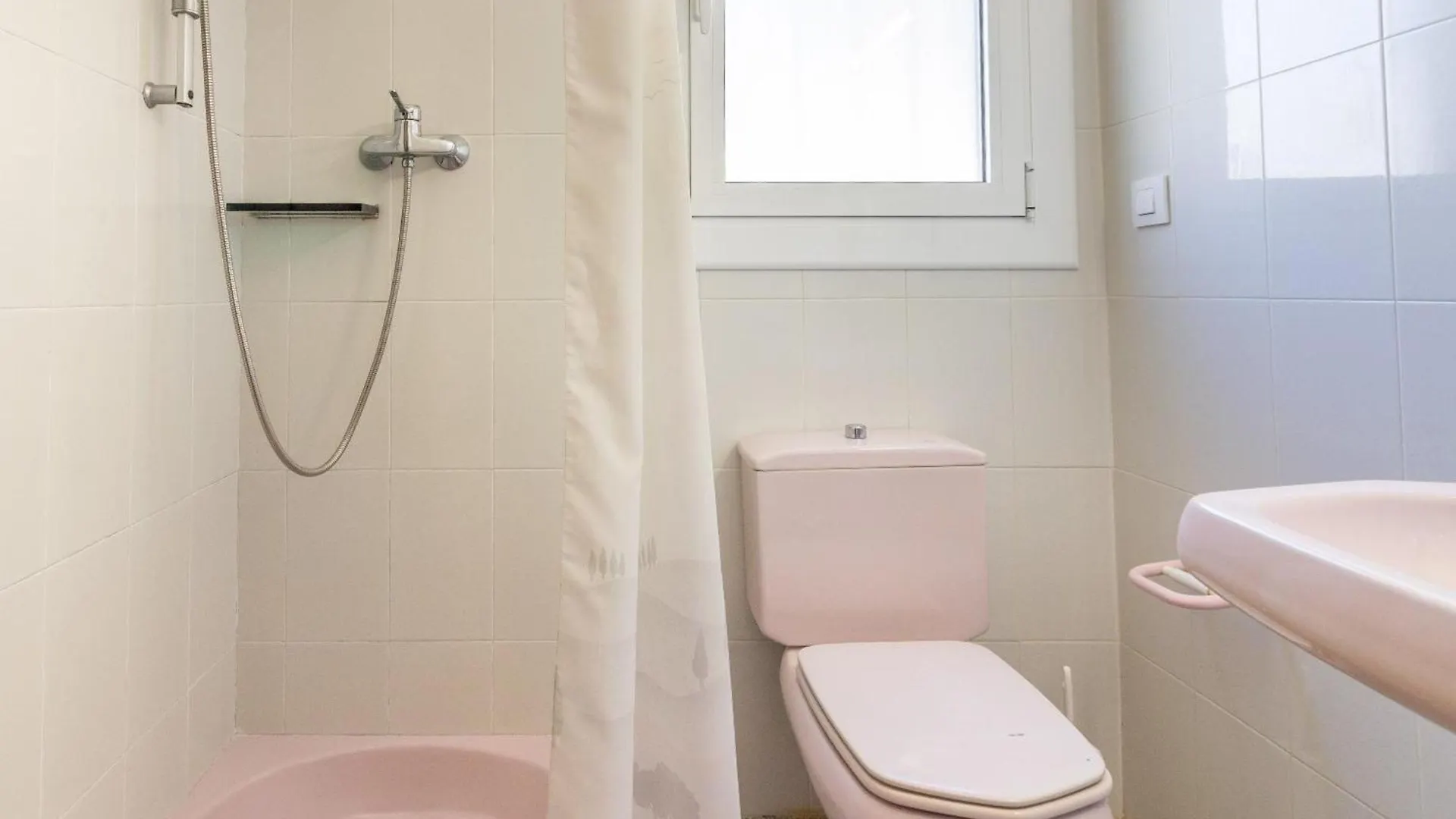 Bellamar C - Casa Adosada Para 10 Personas En Primera Linea De Mar En Llanca. - Es-228-18 Nyaraló