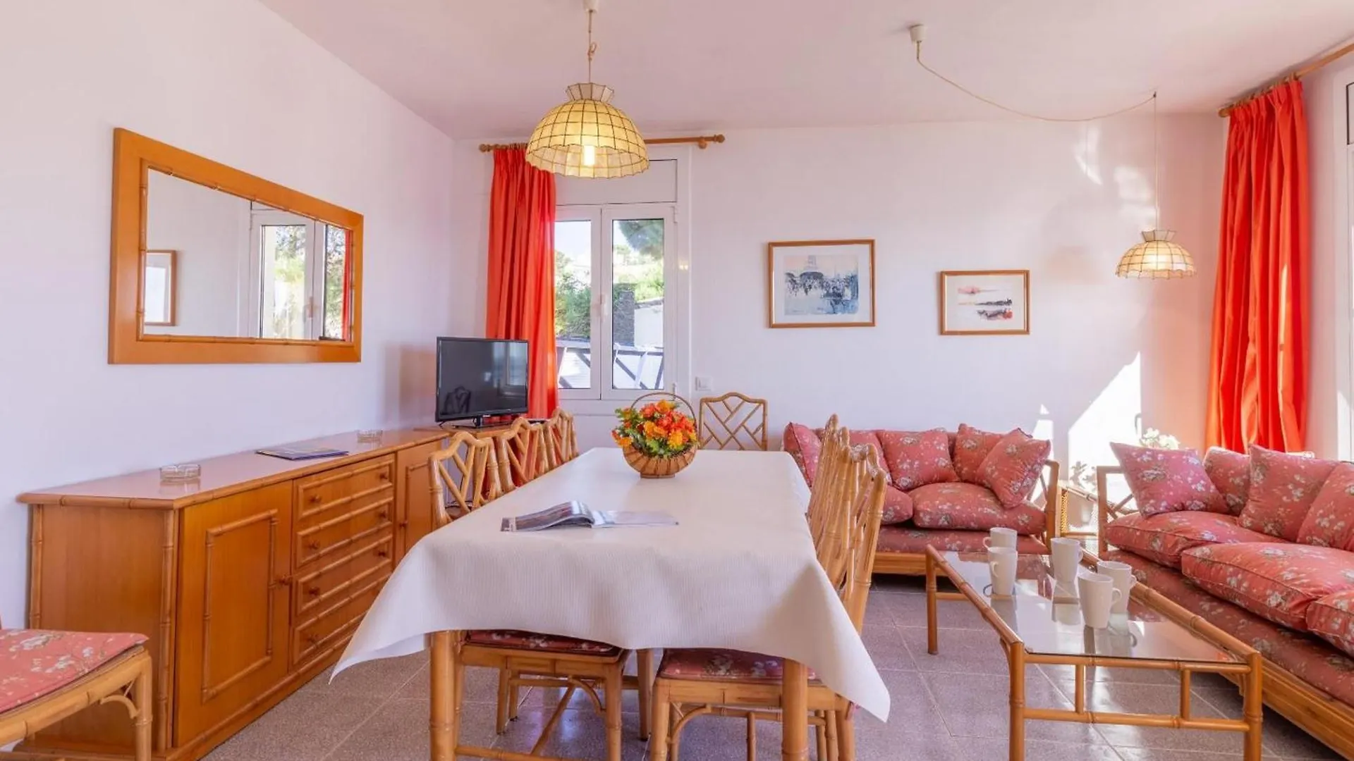 Bellamar C - Casa Adosada Para 10 Personas En Primera Linea De Mar En Llanca. - Es-228-18