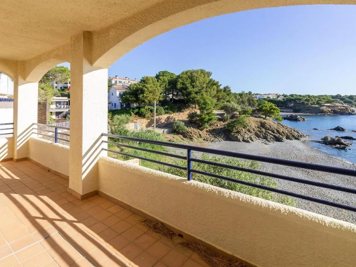 Bellamar C - Casa Adosada Para 10 Personas En Primera Linea De Mar En Llanca. - Es-228-18 Spain