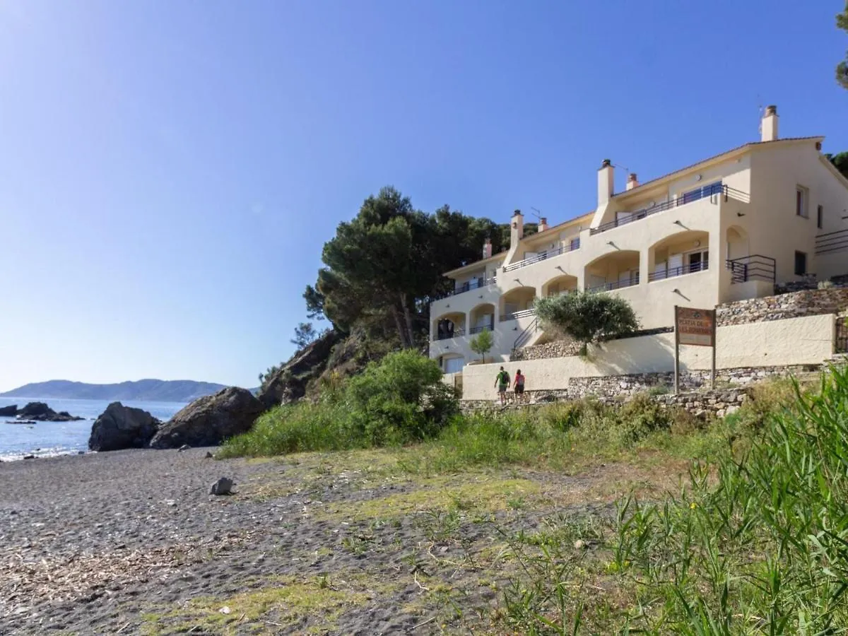 Bellamar C - Casa Adosada Para 10 Personas En Primera Linea De Mar En Llanca. - Es-228-18 Holiday home Llanca