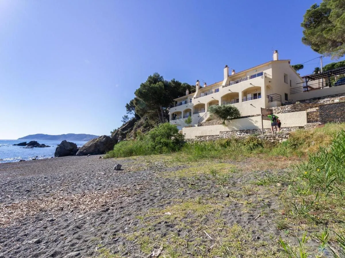 Bellamar C - Casa Adosada Para 10 Personas En Primera Linea De Mar En Llanca. - Es-228-18 Holiday home