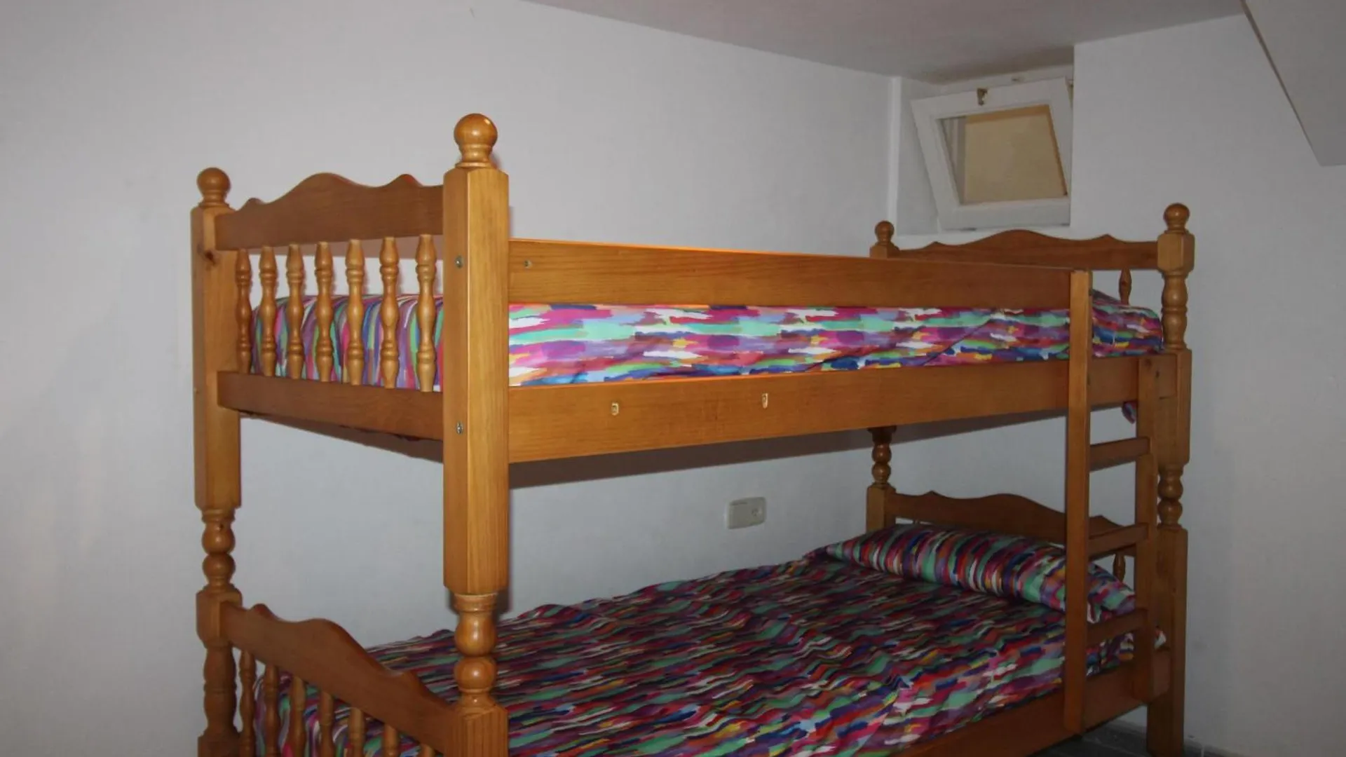 Bellamar C - Casa Adosada Para 10 Personas En Primera Linea De Mar En Llanca. - Es-228-18 Holiday home Llanca